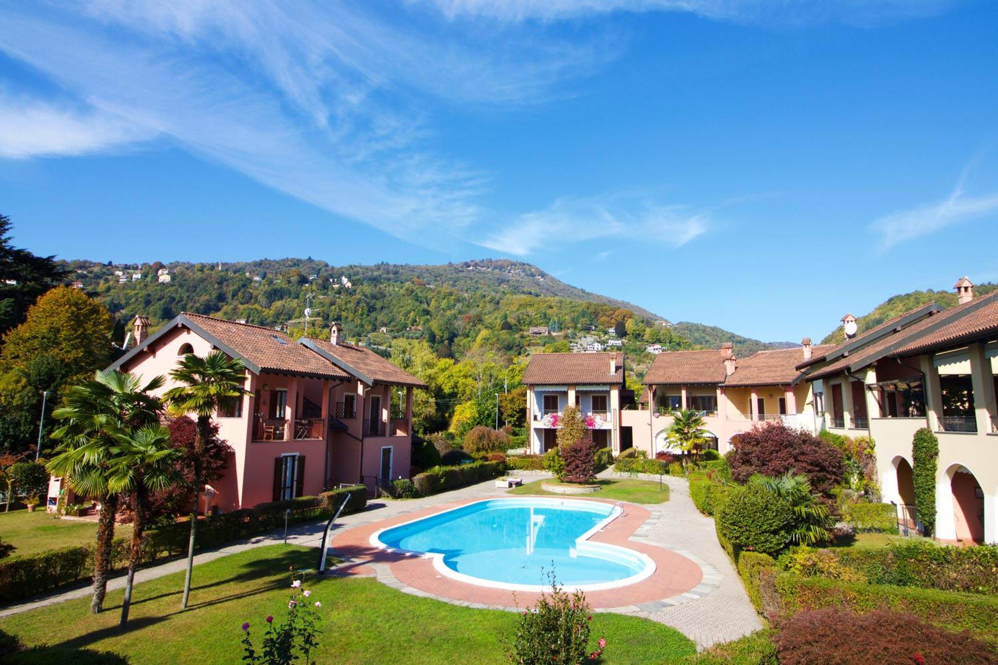 Sunflower Relax Pool And Terrace - Happy Rentals Lesa Buitenkant foto